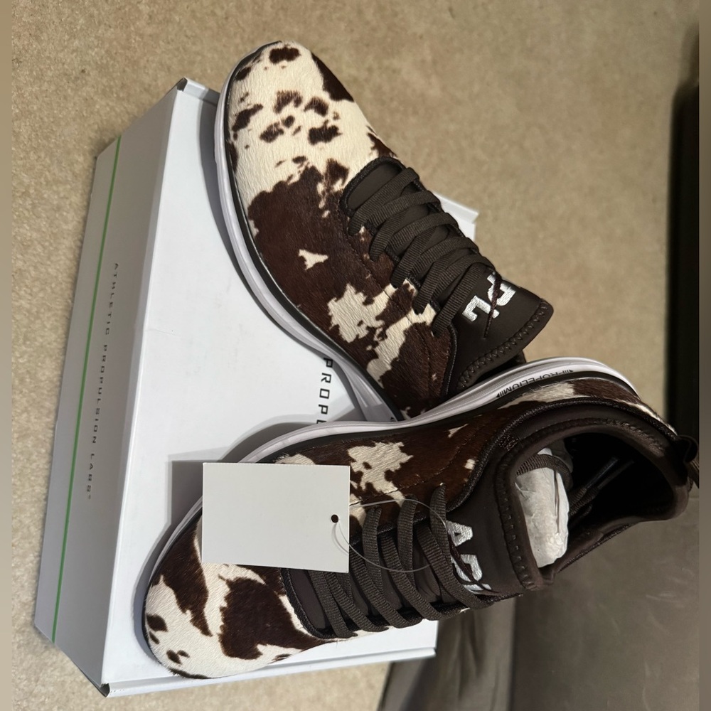 APL Women's Iconic Phantom Sneakers - Deep Brown and White
